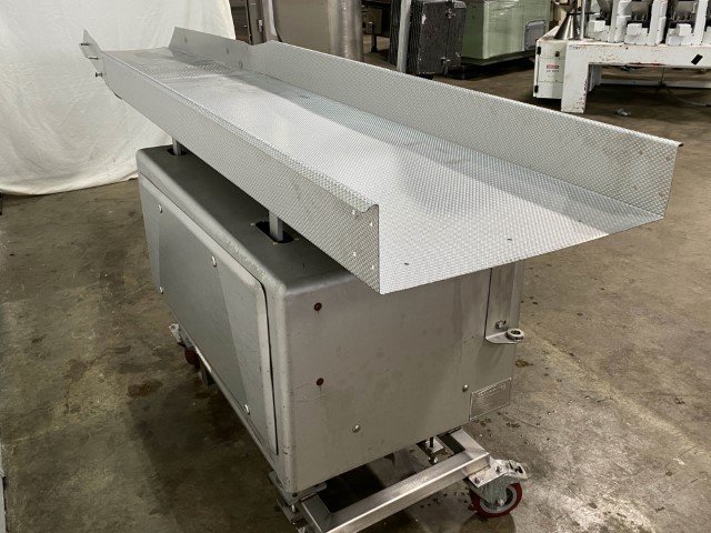 Used HAC FastBack Vibratory Feeder