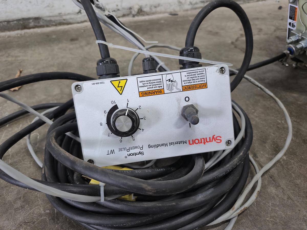 Used Syntron BF-2-B Electromagnetic Vibratory Feeder