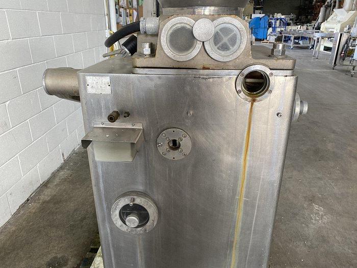 Used Risco RS 2000 Vacuum Stuffer