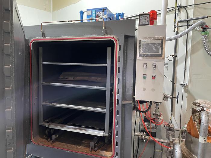 Used Autoclave