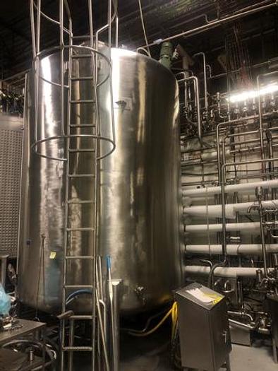 Used 4,000 Gallon Tank