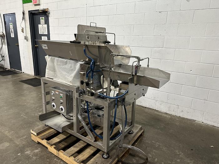 Used Vibratory Conveyor with Spray Nozzles