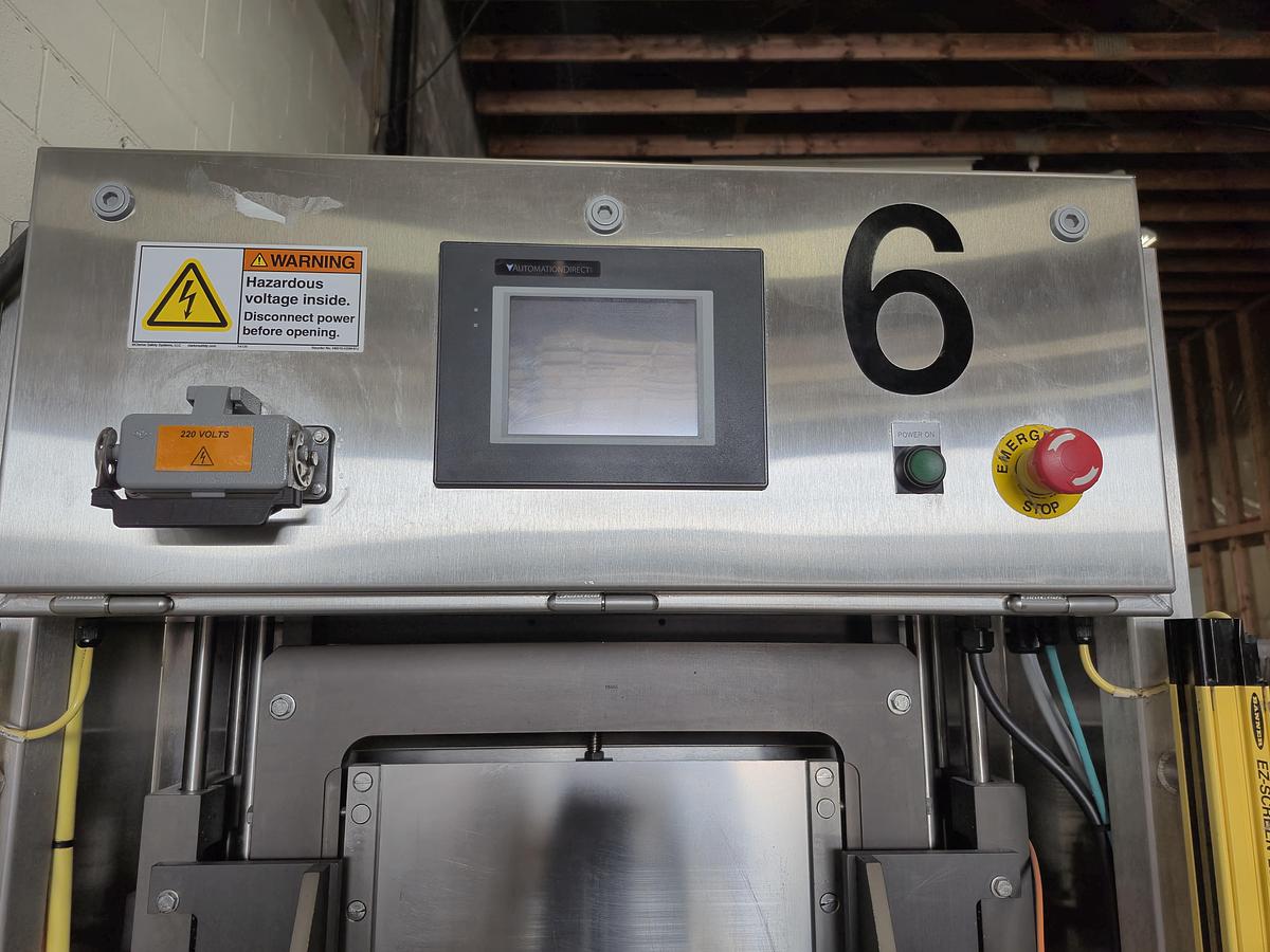 Used FoodTools CS-2100RFi Automatic Round Cake Slicer