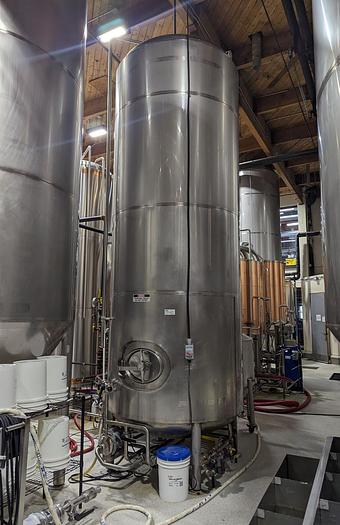 Used SS Vertical Hot Liquor Tank