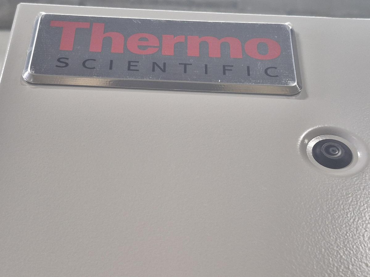 Used Thermo Scientific High-Capacity Reach-In Environmental Chamber