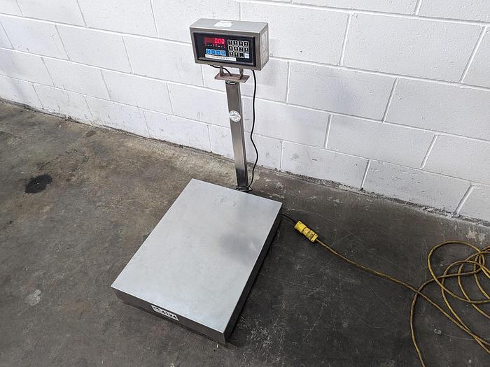 Used Richmond 200KG Bench Scale with Weight Indicator