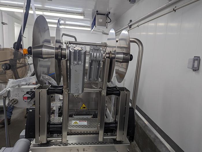 Used Multivac R145 with MR Web Labeler