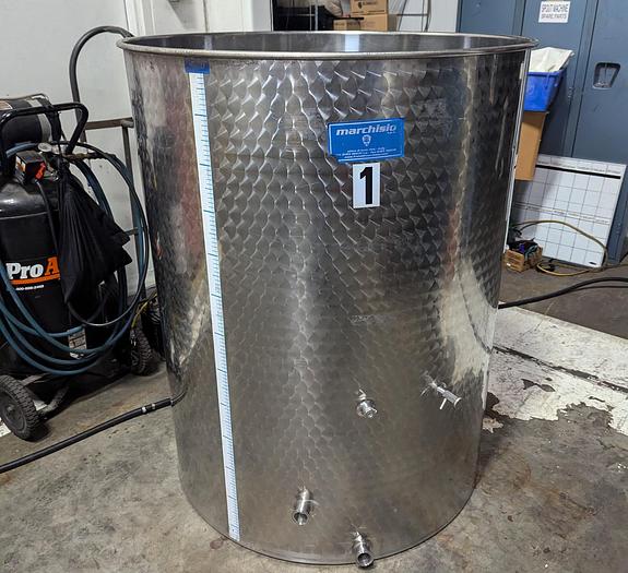 Used Marchisio 1000L Stainless Flat Bottom Wine Tank