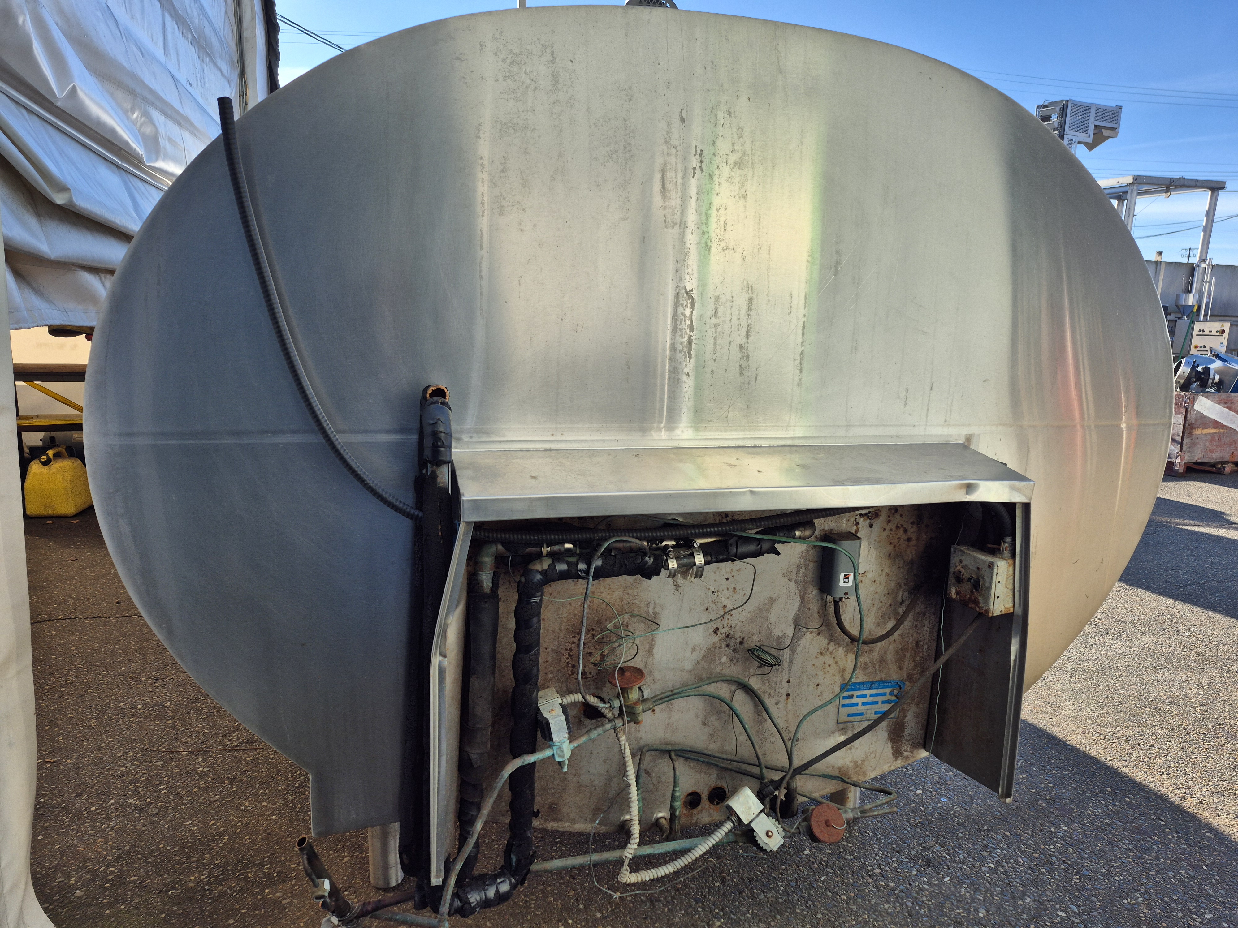Used Paul Mueller Horizontal 2000 Gallon Tank