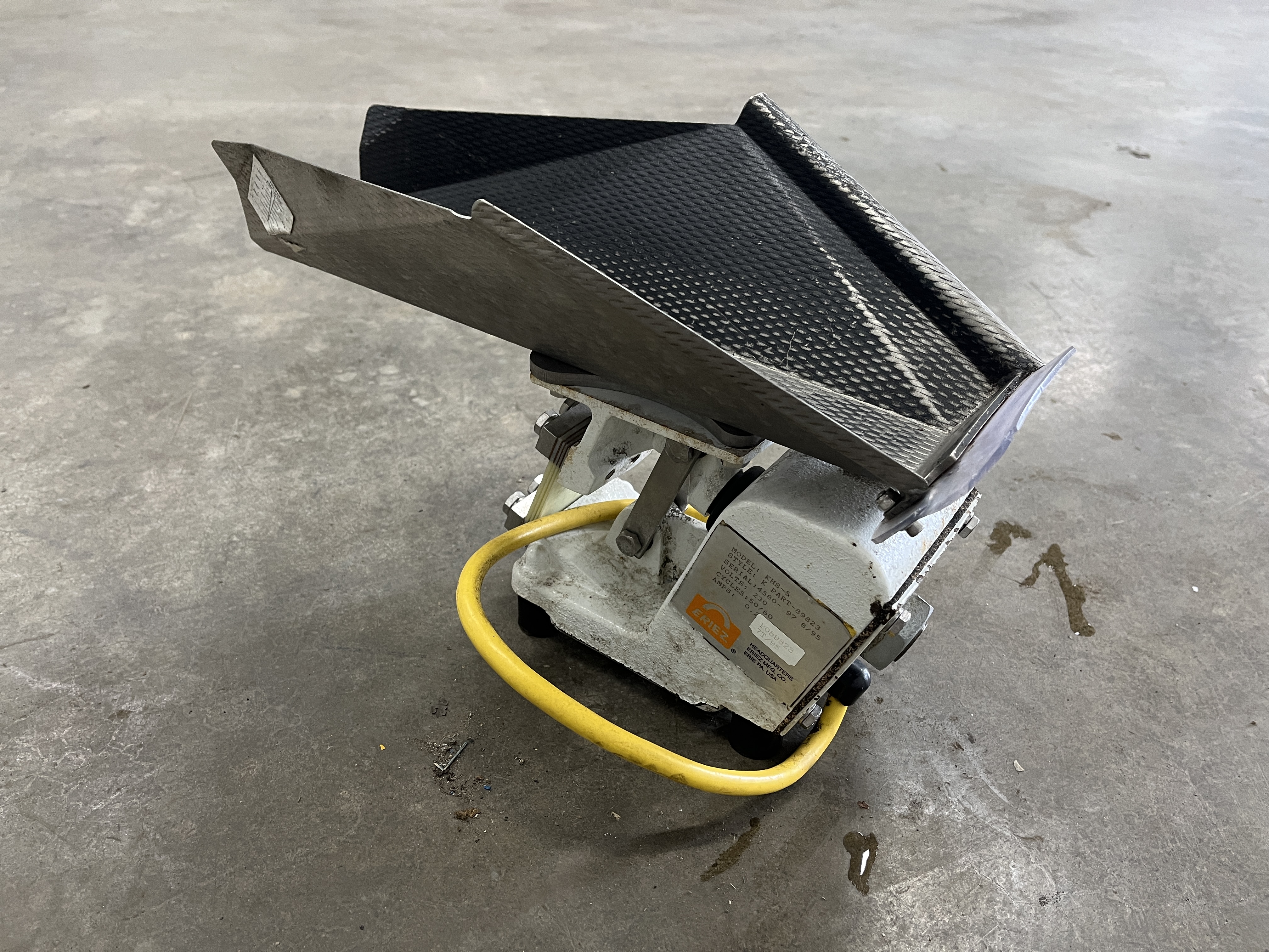 Used Eriez KHS-5 Vibratory Feeder