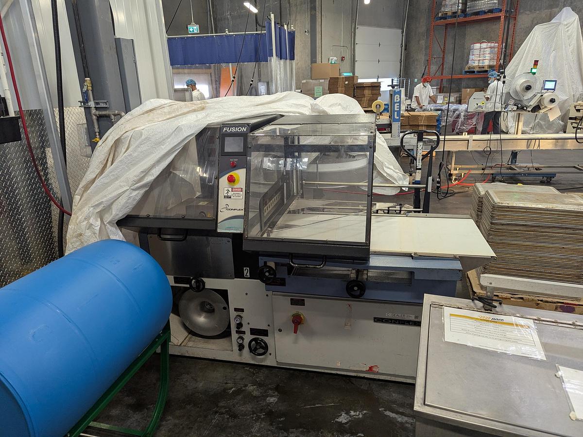 Used Conflex Fusion Automatic Intermittent Motion Side Sealer