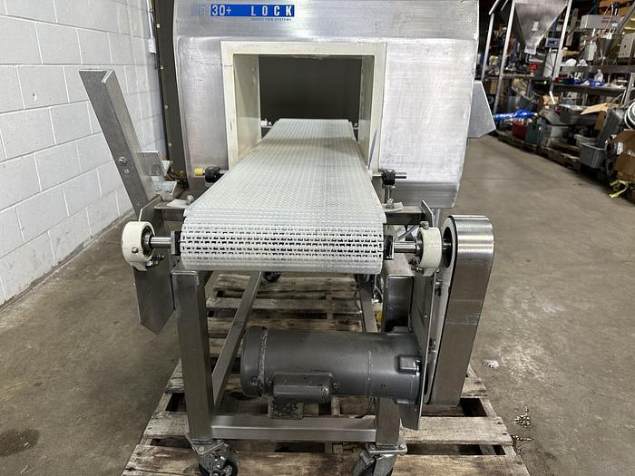 Used Lock MET 30+ Metal Detector