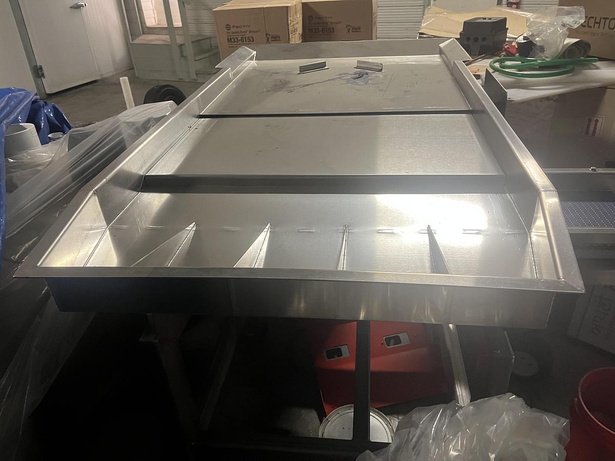 Used Raspberry Crumble Conveyor