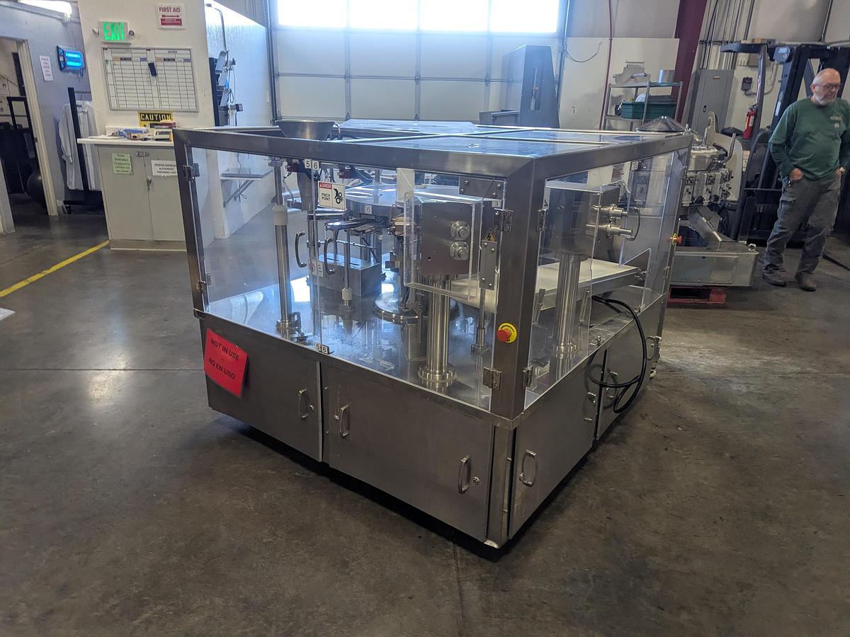Used Pouch Filler With 20 Head Scales
