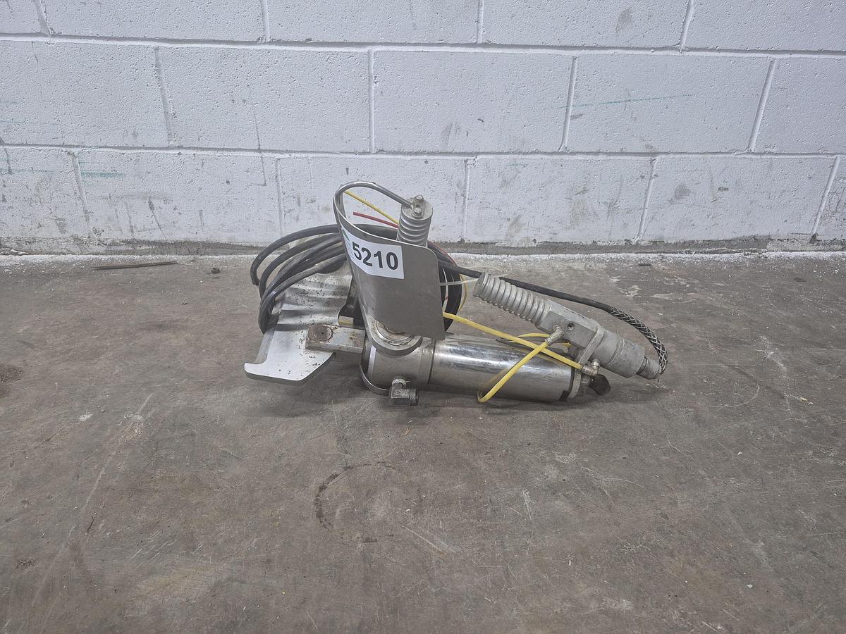 Used Jarvis 50D-1 Beef Horn & Hock Cutter