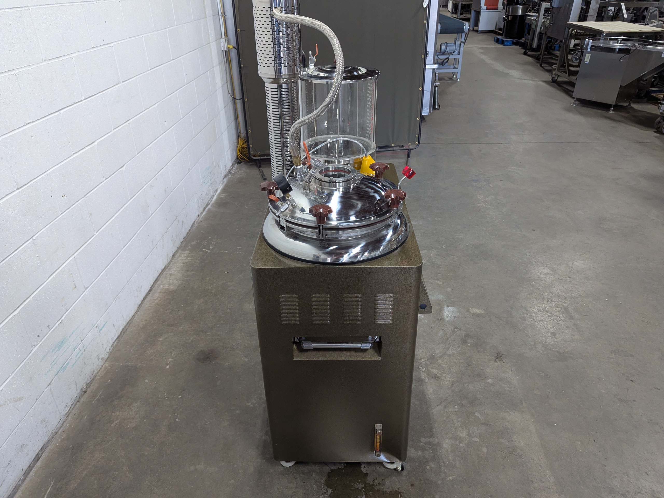 Used Cosmos 660 Vacuum Extractor