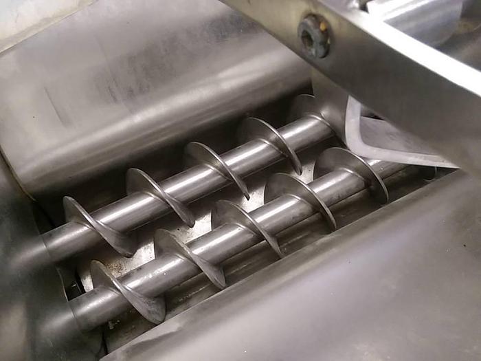 Used Rospen Metering Twin Screw Feeder