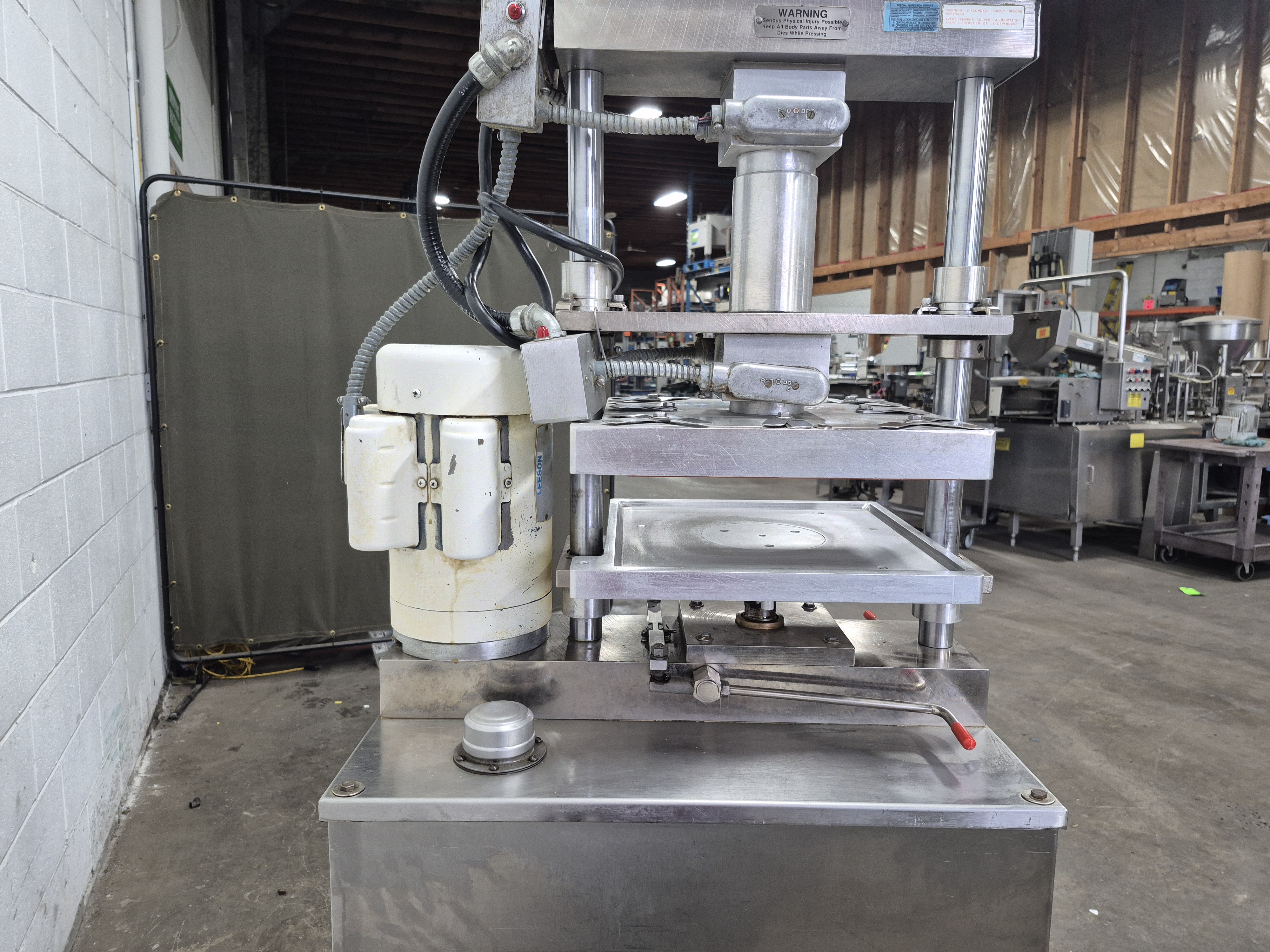 Used Comtec 2200 Pie Press