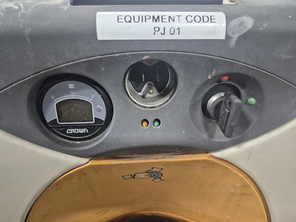 Used Crown WP3035-45 Electric Walkie Pallet Jack