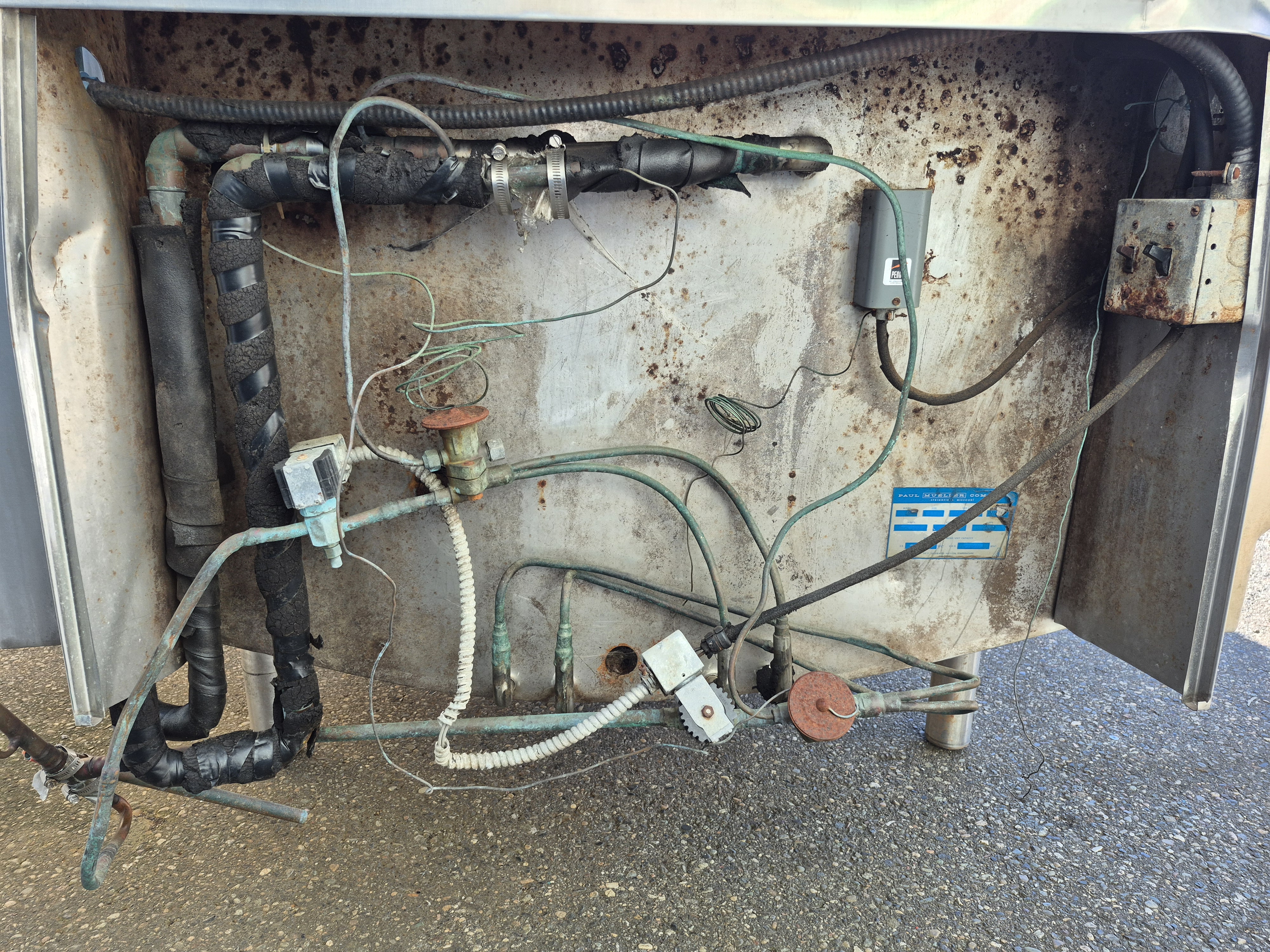 Used Paul Mueller Horizontal 2000 Gallon Tank