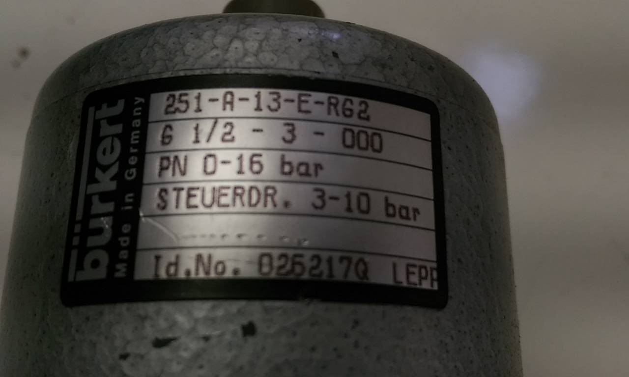 Used Burket Angle Body Piston Valve