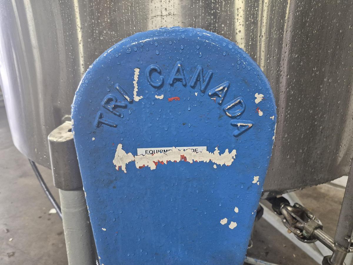 Used 3000L Mixing Tanks