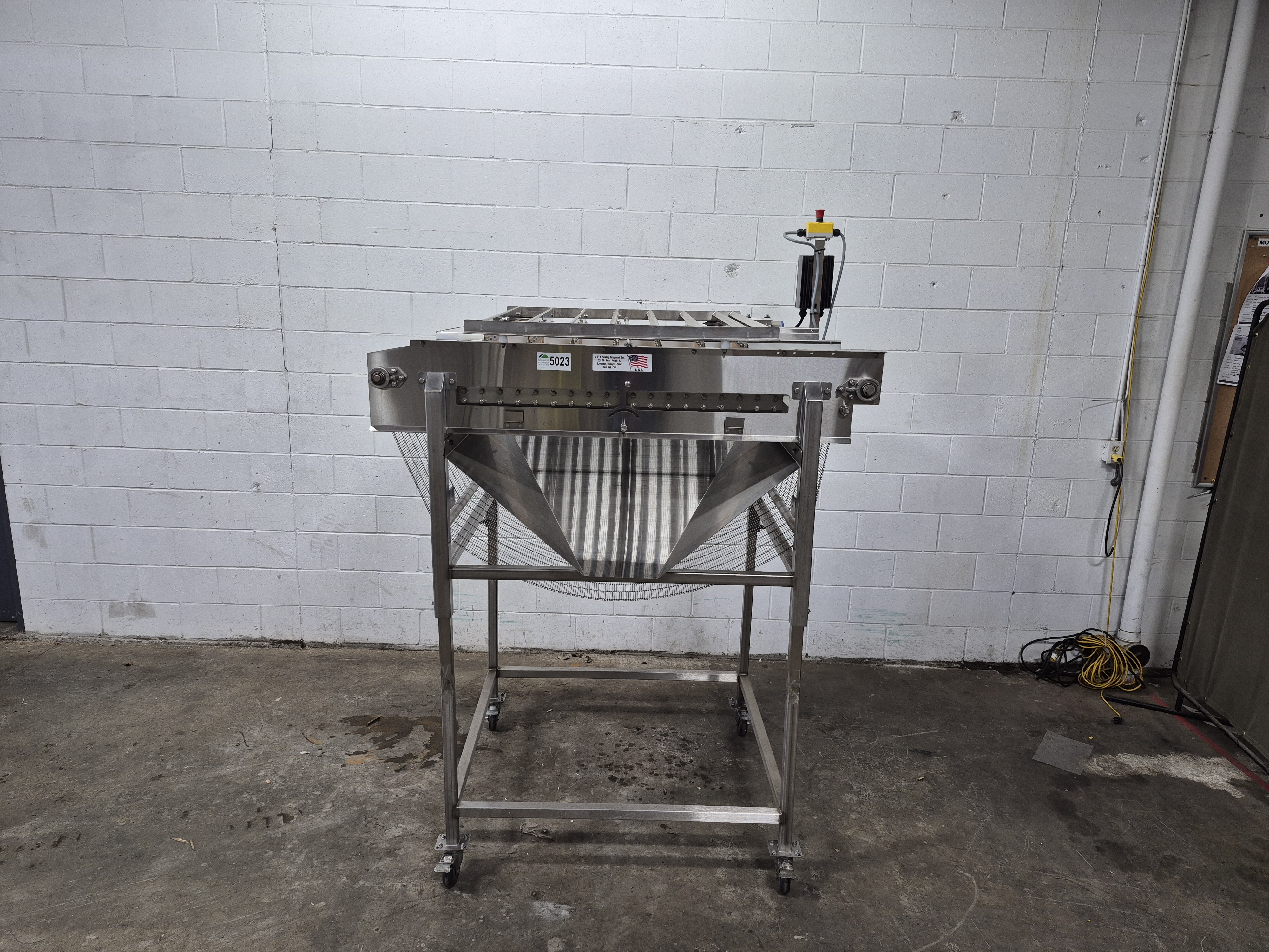 Used A&B Berry Destemmer 