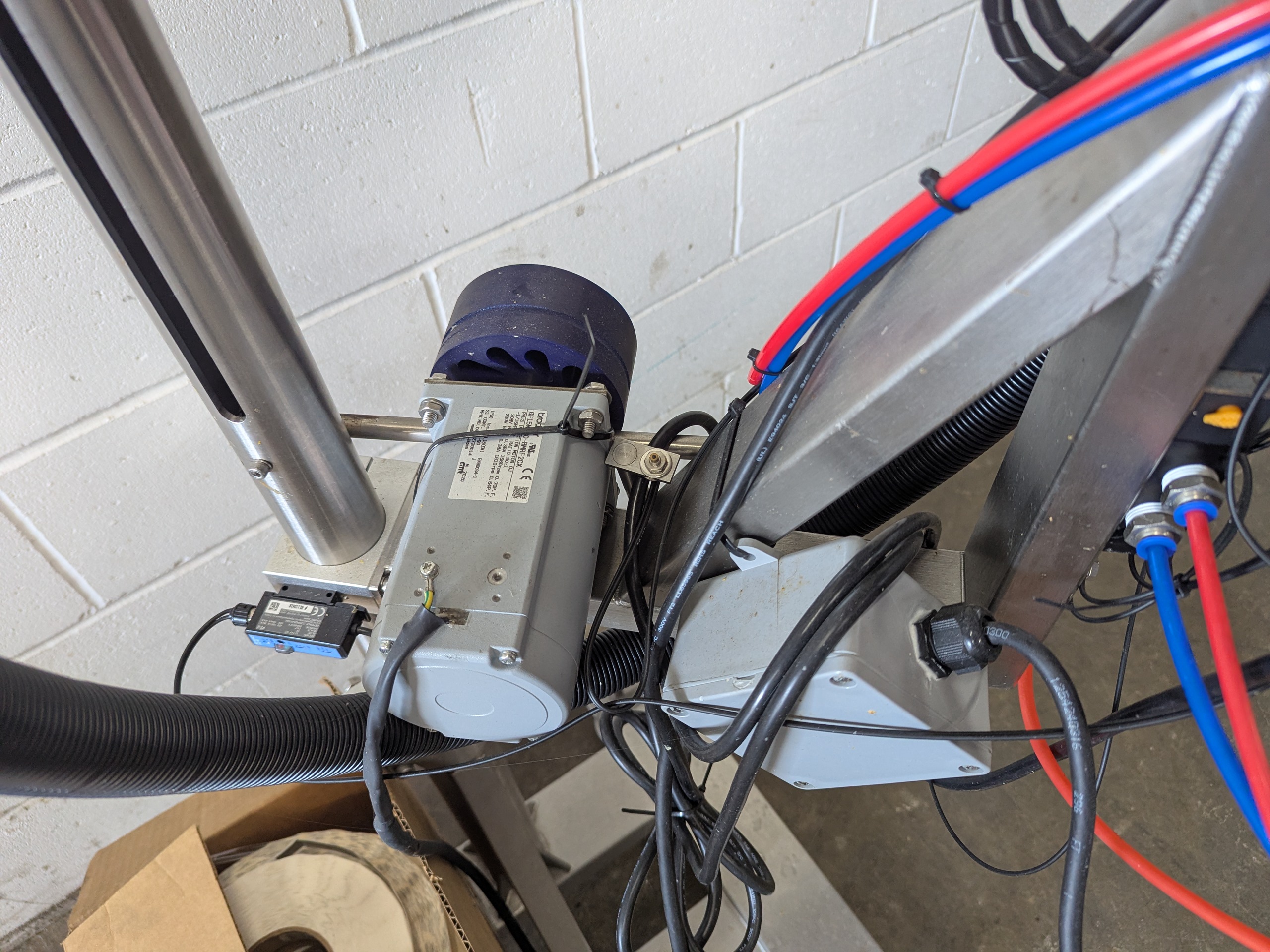 Used Accutek Labelette Tamper Evident Seal Applicator 