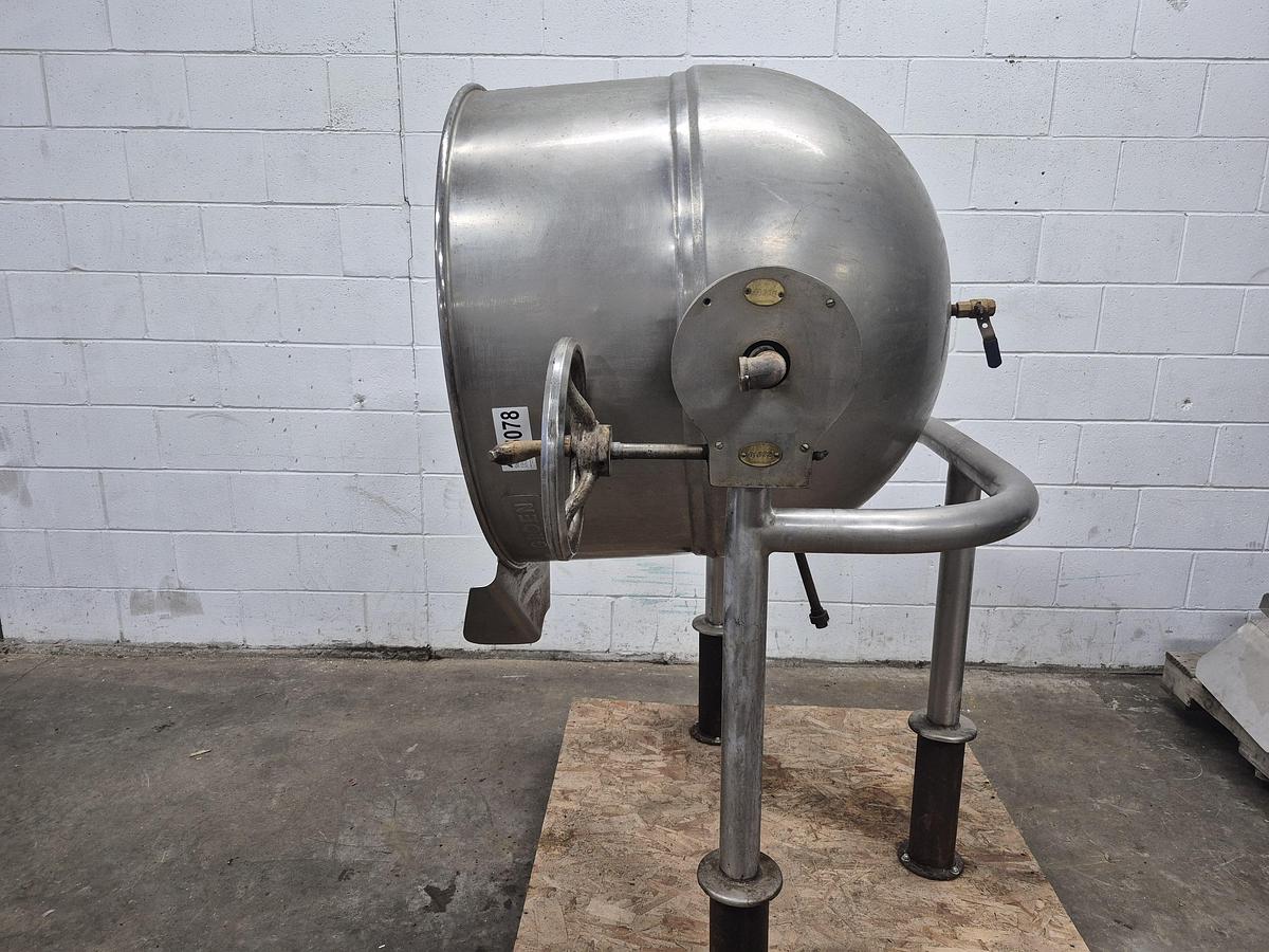 Used Goren D-80 SP 80 Gallon Jacketed Tilting Kettle