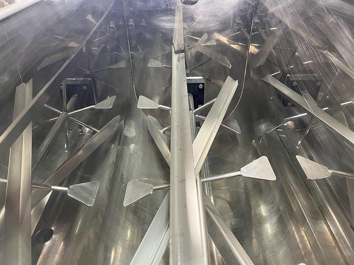 Used SeaPro Systems Agitation Hopper with Pumps