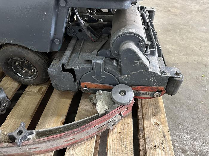 Used Tennant 5400 Automatic Scrubber