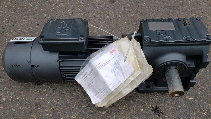 Sew-Eurodrive DFV100-AC Motor