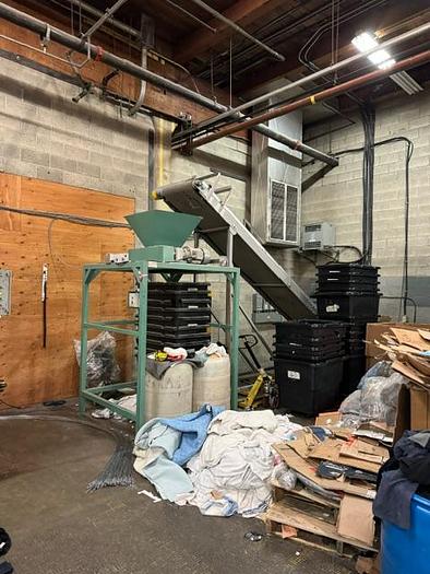 Used Incline Conveyor Belt with Shredder