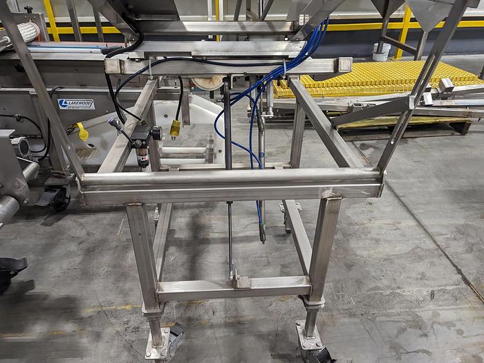 Used Lakewood Scissor Denester