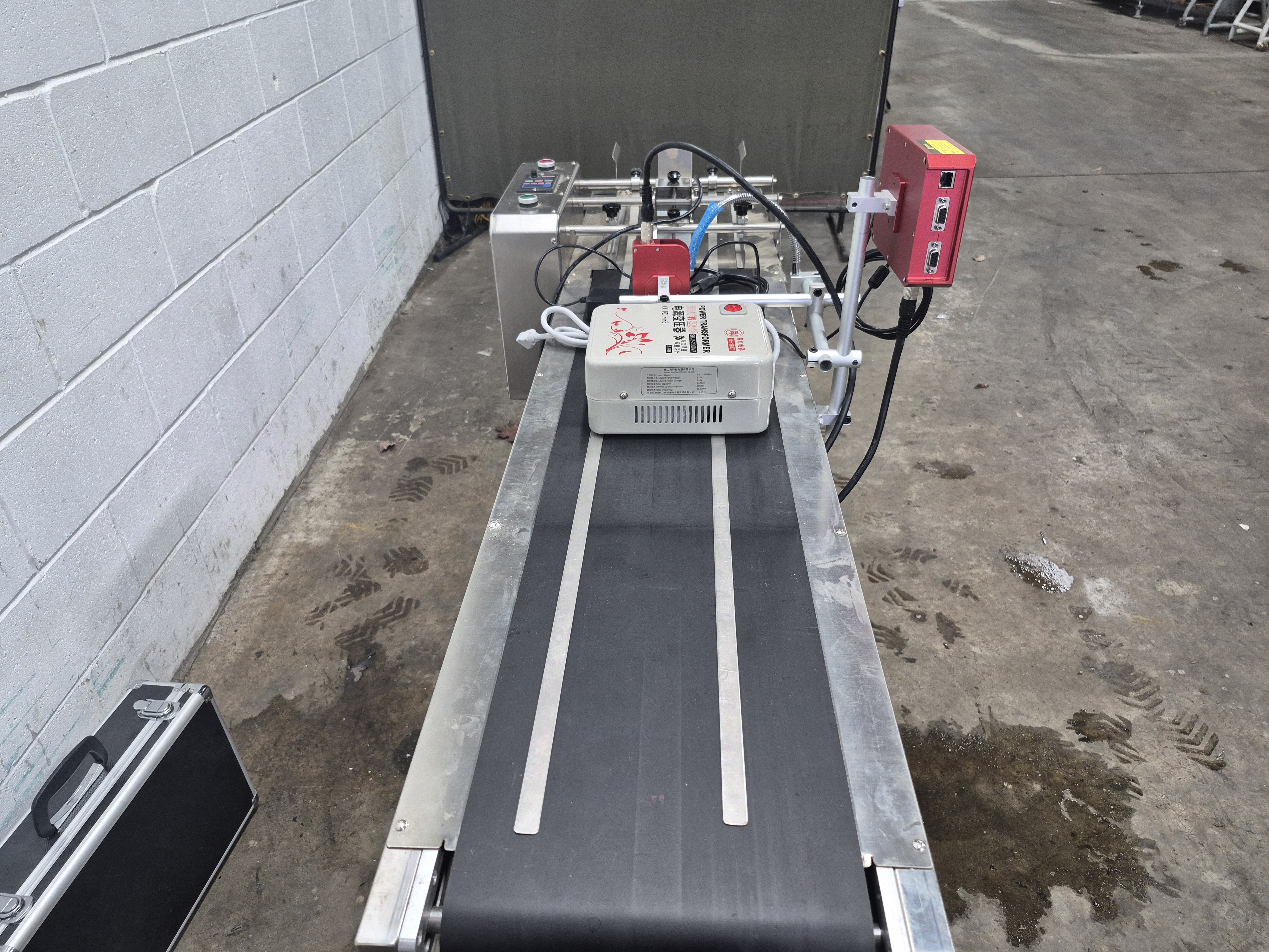 Used Sneed-Pack 5ft Conveyor