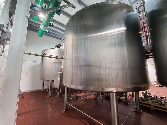 Used 6000 Gallon SS Tank