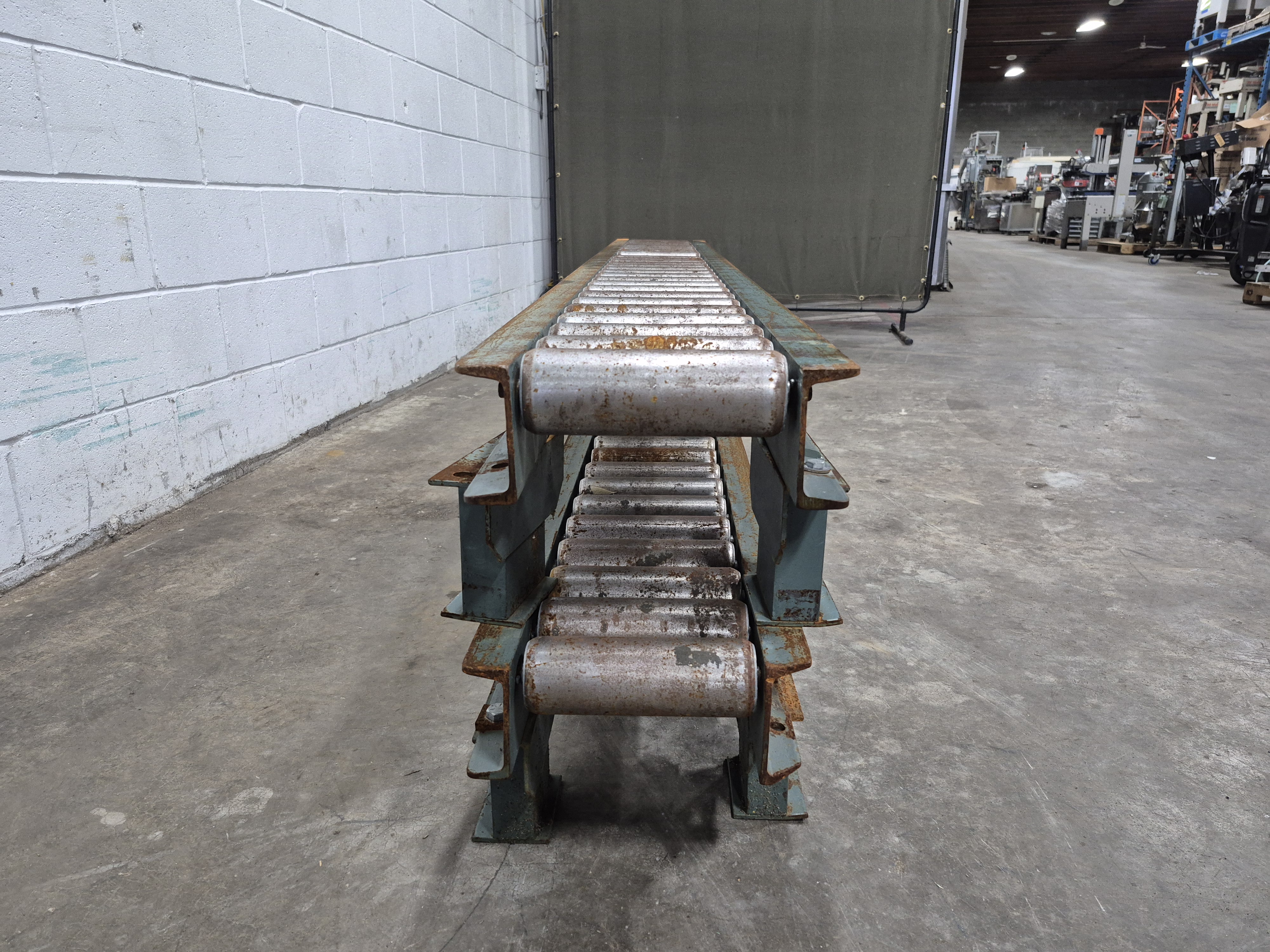 Used Univeyor Gravity Roller Conveyor