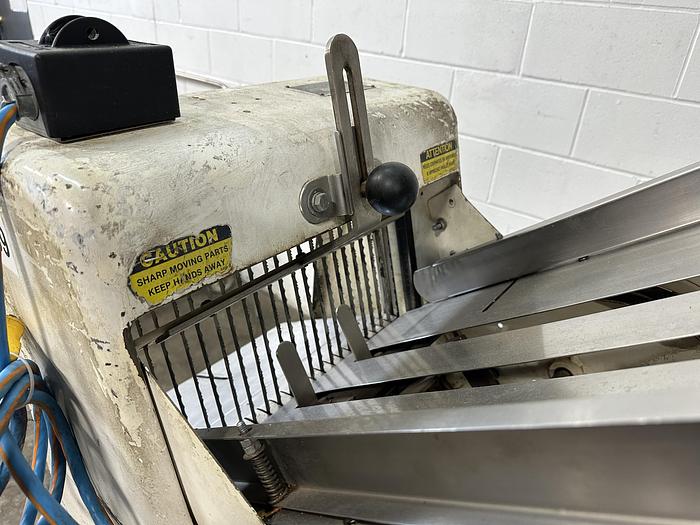 Used Oliver Gravity Feed Bread Slicer 797-48