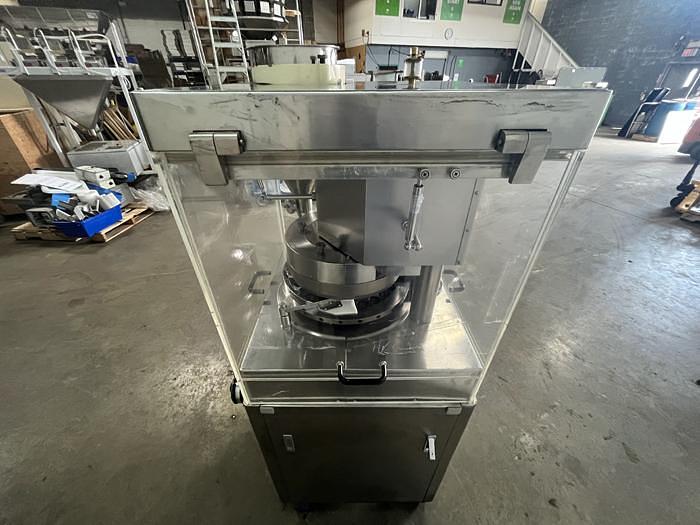 Used Vanguard Rotary Tablet Press