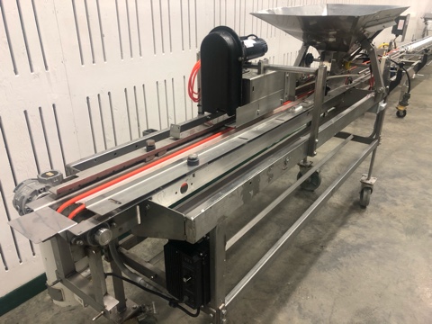 Used Lakewood CS1 Volumetric Clamshell Filler