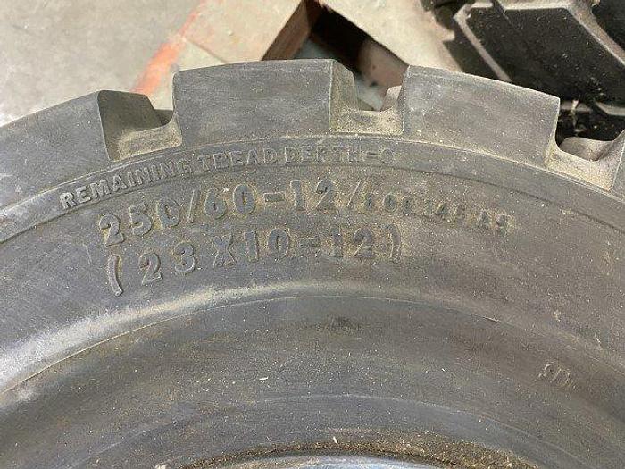 Used Continental CSE-Robust SC18 Forklift Tires (4)