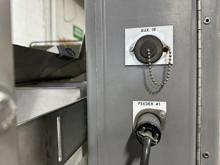 Used Lakewood Single Box Filler