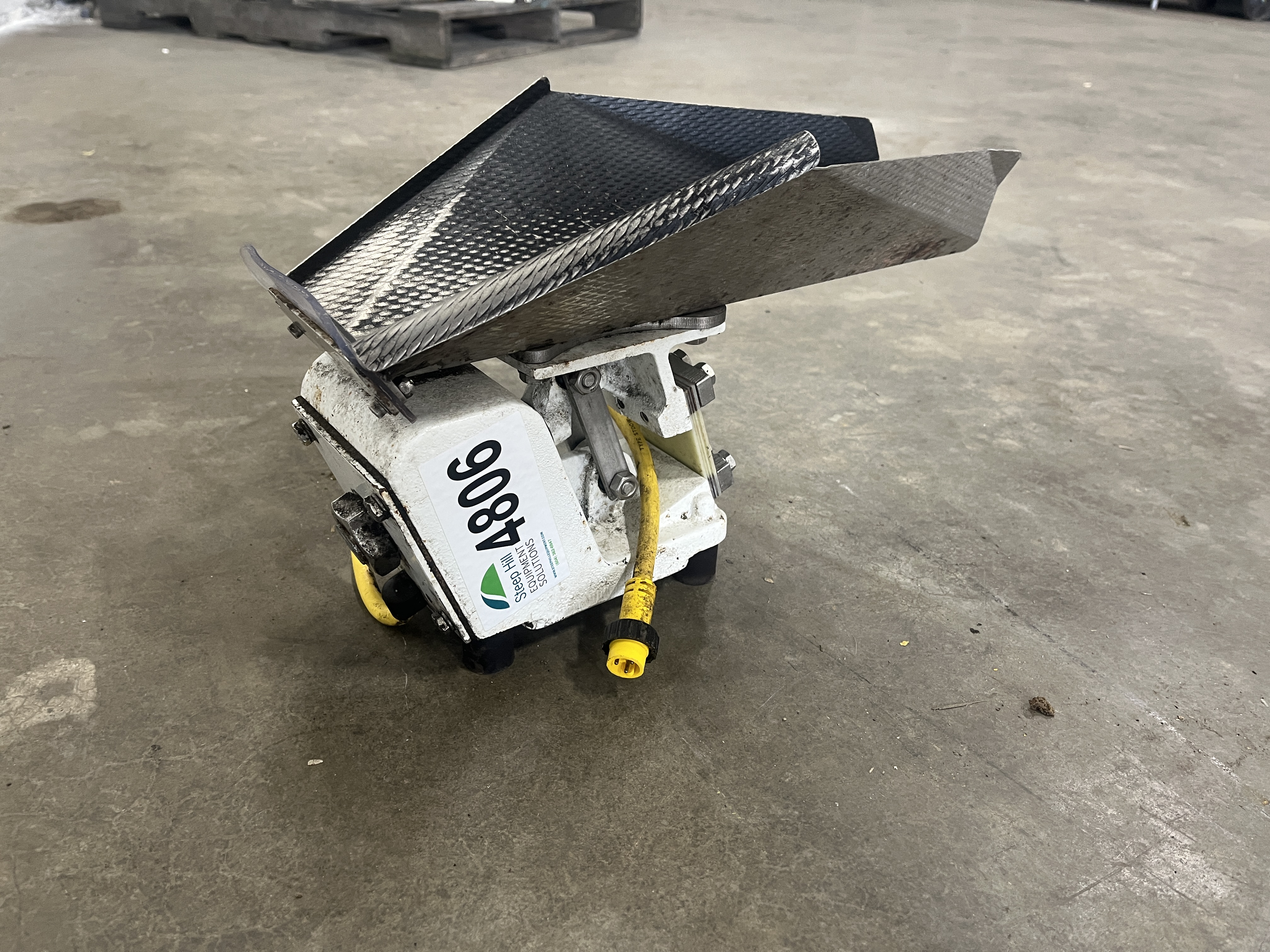 Used Eriez Vibratory Feeder