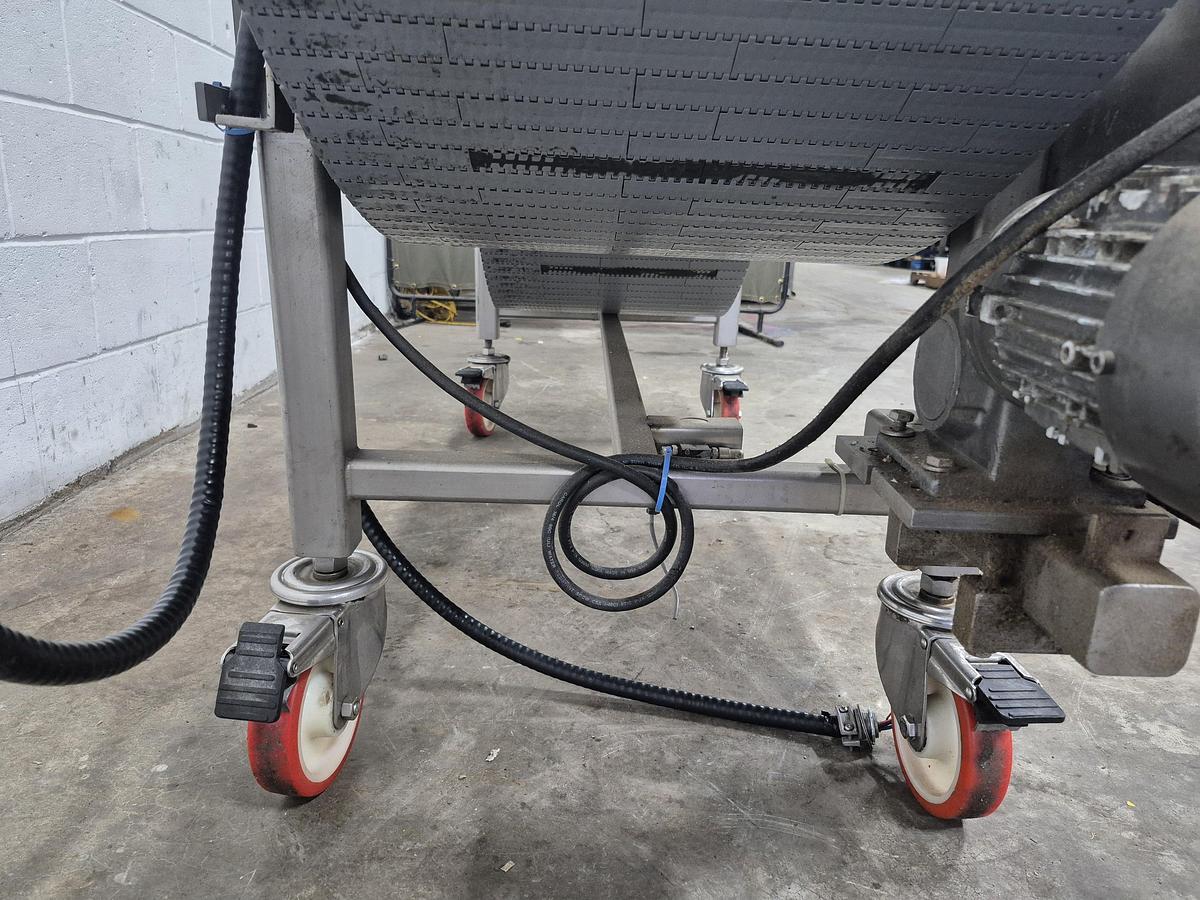 Used 6 Feet Box Conveyor 