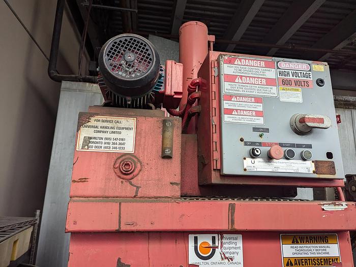 Used Universal Handling Can Crusher