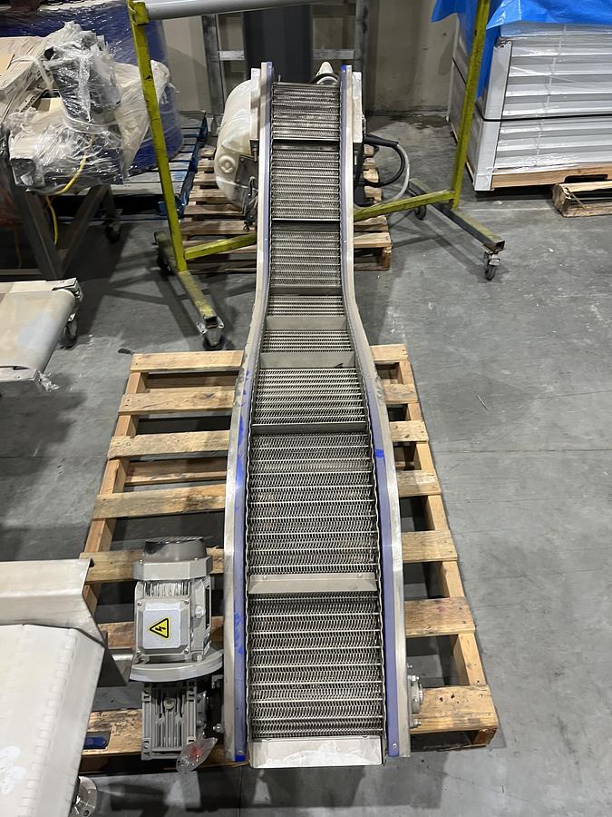Used Cleated Wire Belt Incline Conveyor