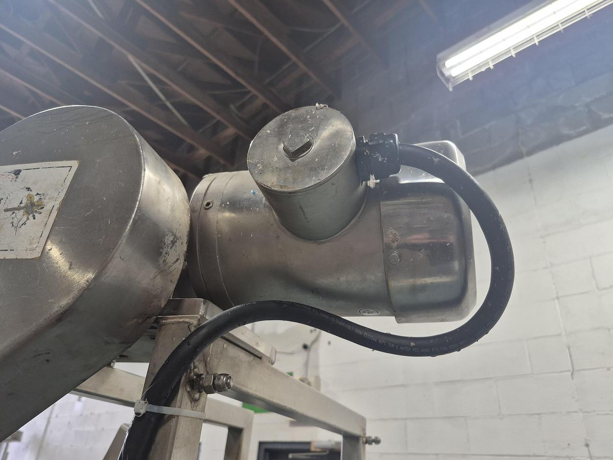 Used 13 Feet Incline Conveyor