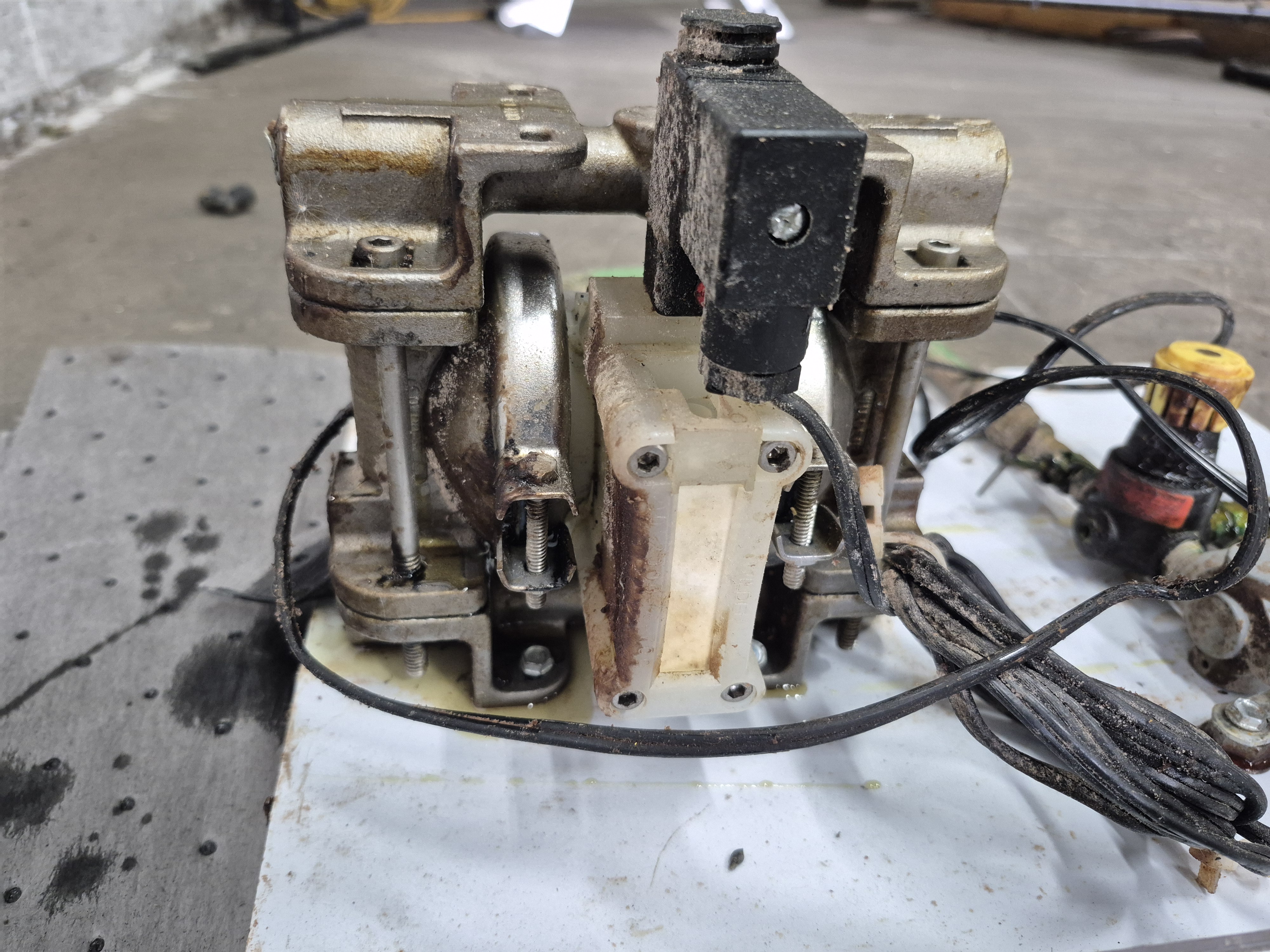 Used Wilden Air Operated Diaphragm Pump with Controller