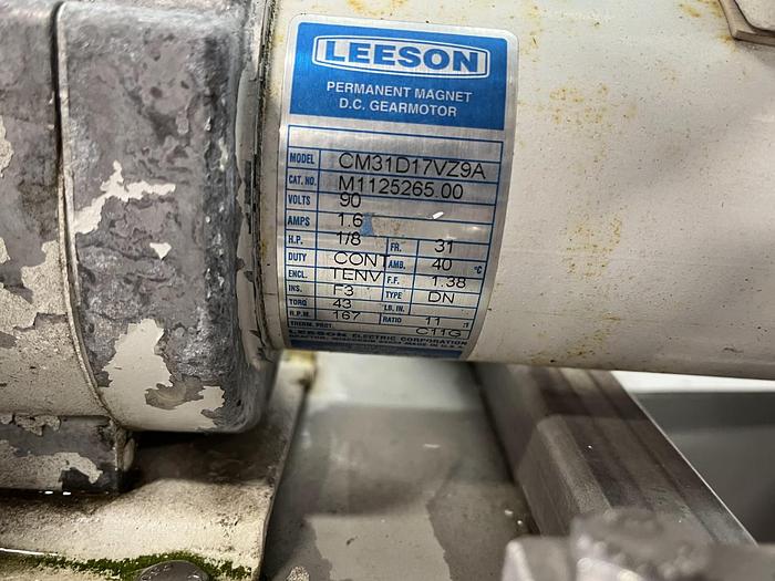 Used Lakewood 31025 Volumetric Clamshell Filler