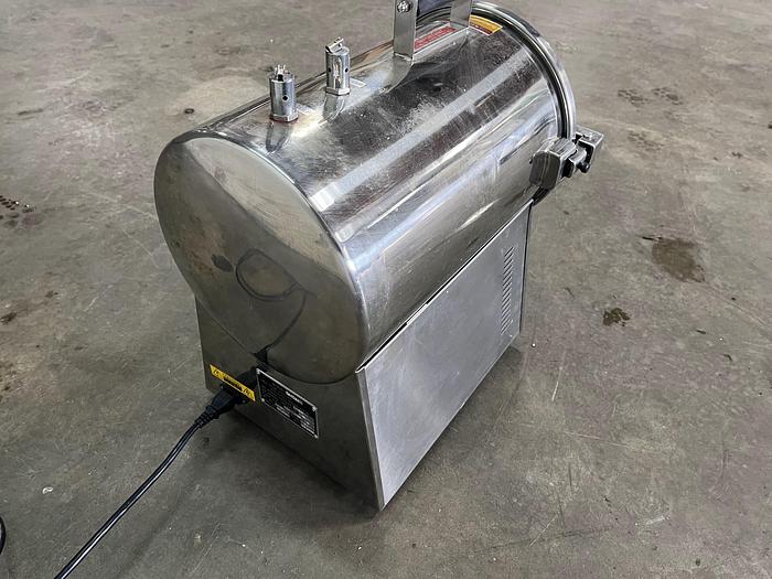 Used TM-T24J Table Top 24L Autoclave